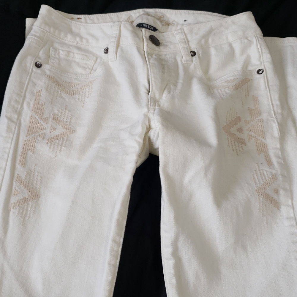 American Eagle white jeans